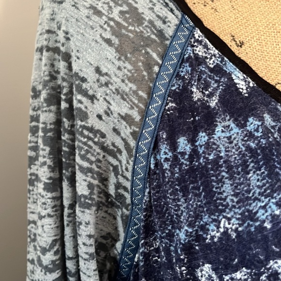 NWOT rxb printed extra soft long sleeve - Picture 5 of 8